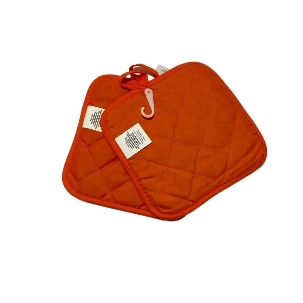 NWT 4 Piece Halloween Kitchen Set Spider Web Pot Holders Oven Mitts